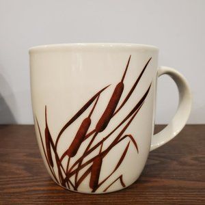 Cabela's Outdoor White Ceramic Coffee Cup Mug Brown Cattails Reeds